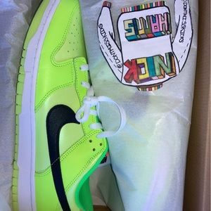 Dunk Low “Volt” Men’s size 13 DS